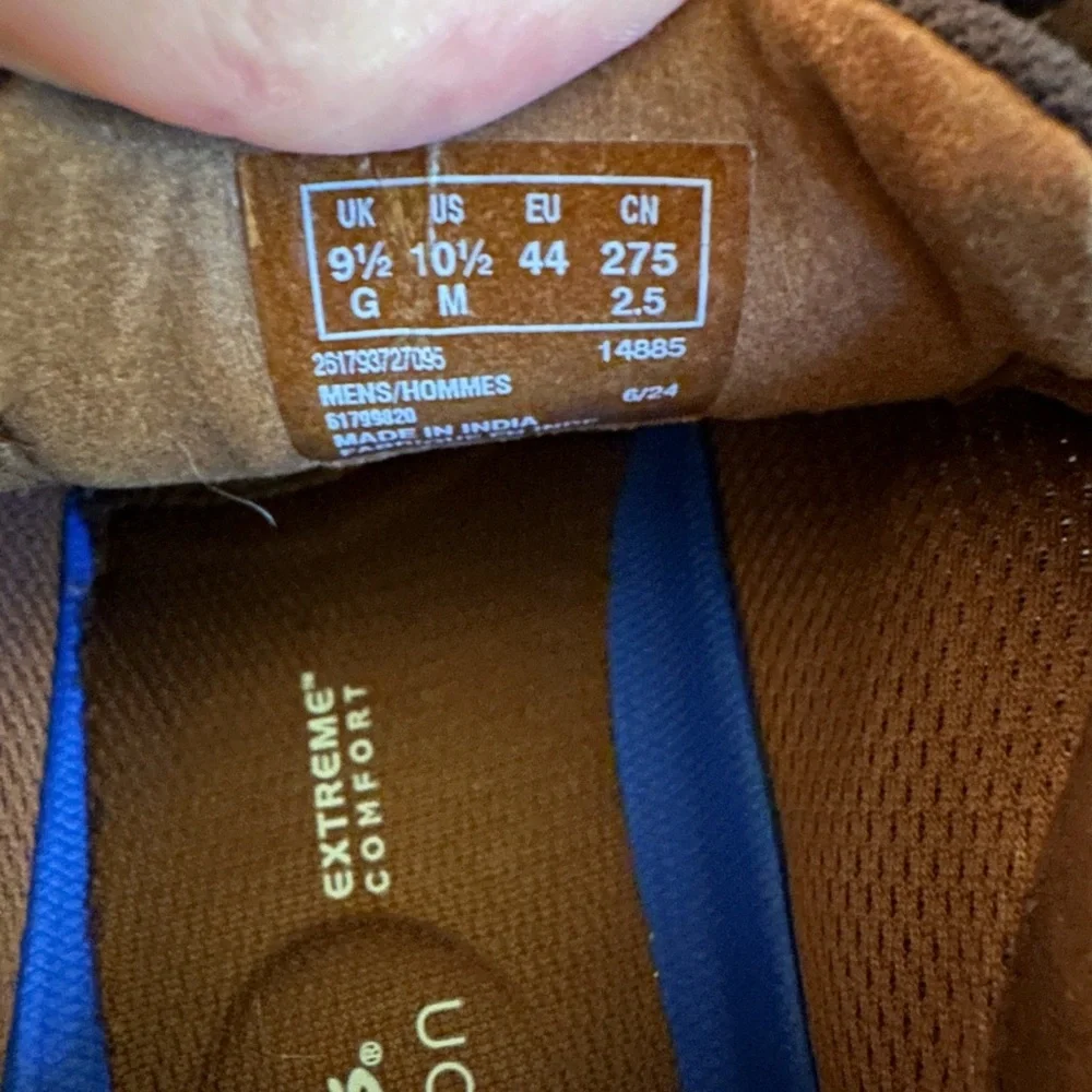 Clarks these shoes